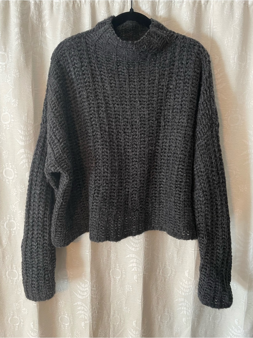 aerie Gray Cropped Chunky Mock Neck Sweater Size Large